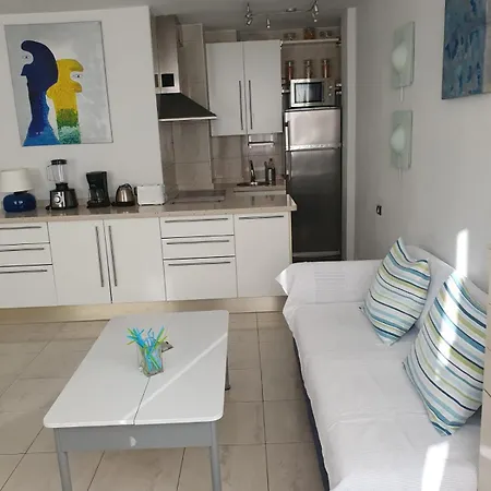 Cozy-apartment * San Bartolomé